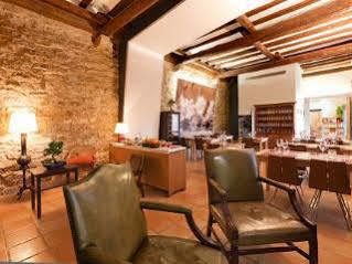 Hotel Hospederia De Alesves Villafranca